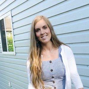 Meet your Posher, Nicole